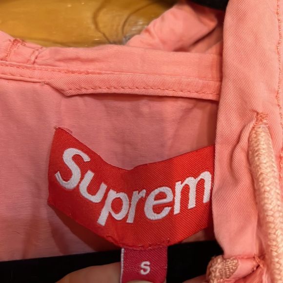 🌵 HP 🌵 Pink Supreme half zip hooded light jacket (authentic) - Picture 3 of 10